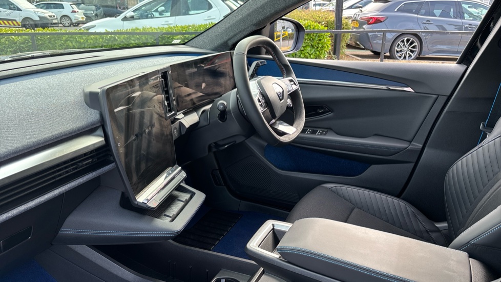 Renault Scenic E-Tech 160kW Esprit Alpine 87kWh Long Range 5dr Auto Electric Estate - Image 9