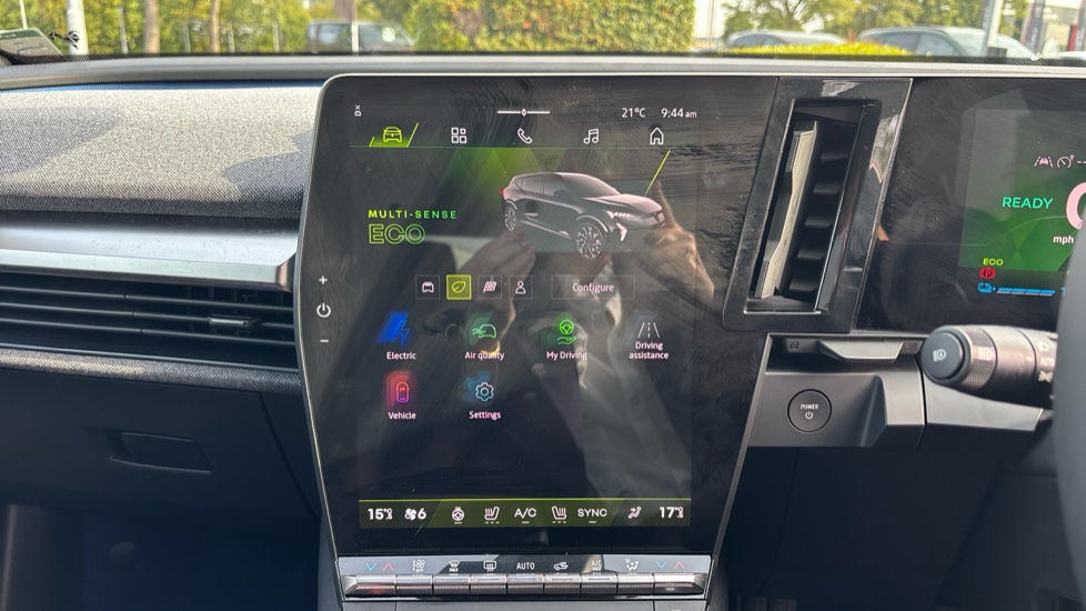 Renault Scenic E-Tech 160kW Esprit Alpine 87kWh Long Range 5dr Auto Electric Estate - Image 25
