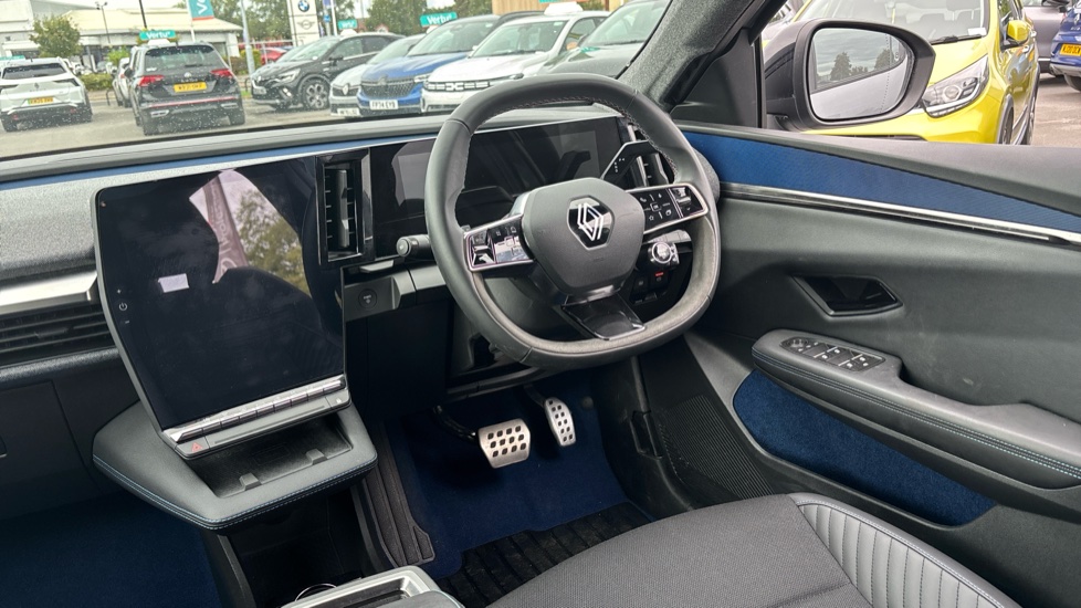 Renault Scenic E-Tech 160kW Esprit Alpine 87kWh Long Range 5dr Auto Electric Estate - Image 9