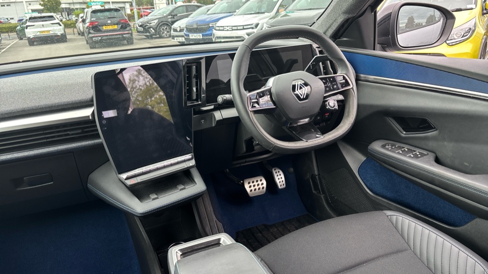 Renault Scenic E-Tech 160kW Esprit Alpine 87kWh Long Range 5dr Auto Electric Estate - Image 13