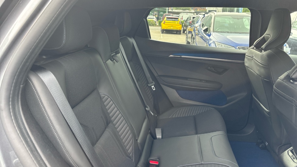 Renault Scenic E-Tech 160kW Esprit Alpine 87kWh Long Range 5dr Auto Electric Estate - Image 29