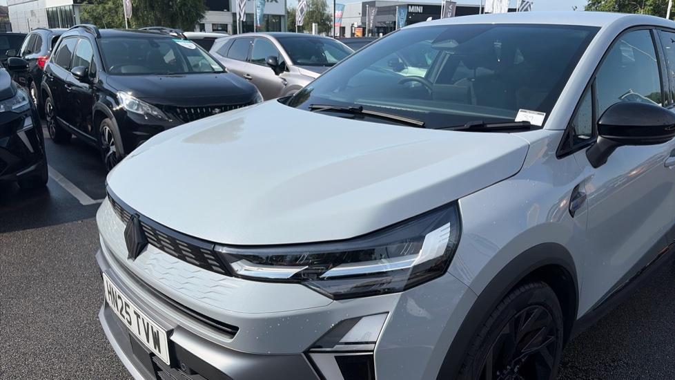 Renault Symbioz 1.6 E-Tech FHEV 145 Techno Esprit Alpine 5dr Auto Hybrid Estate - Image 8