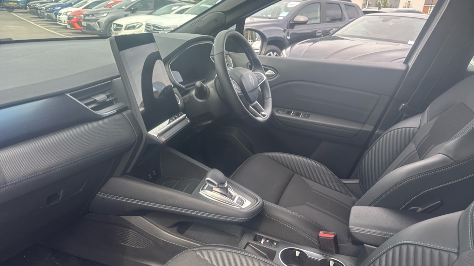 Renault Symbioz 1.6 E-Tech FHEV 145 Techno Esprit Alpine 5dr Auto Hybrid Estate - Image 9