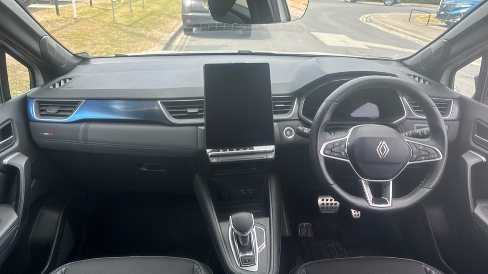 Renault Symbioz 1.6 E-Tech FHEV 145 Techno Esprit Alpine 5dr Auto Hybrid Estate - Image 10
