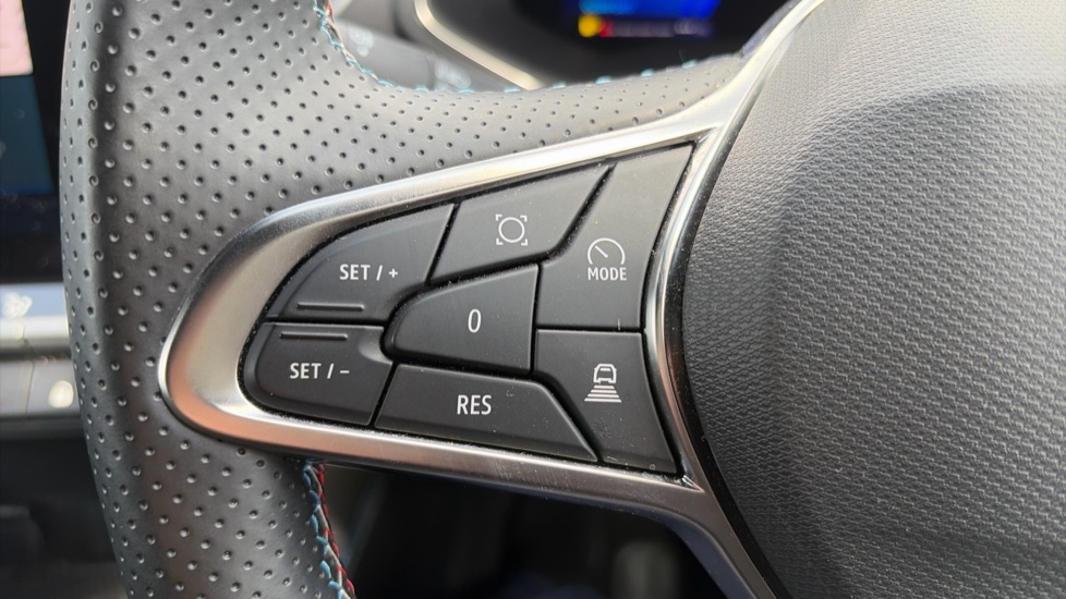 Renault Symbioz 1.6 E-Tech FHEV 145 Techno Esprit Alpine 5dr Auto Hybrid Estate - Image 19