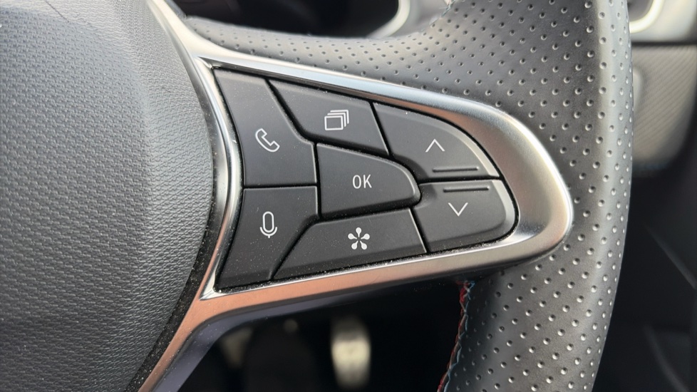 Renault Symbioz 1.6 E-Tech FHEV 145 Techno Esprit Alpine 5dr Auto Hybrid Estate - Image 20