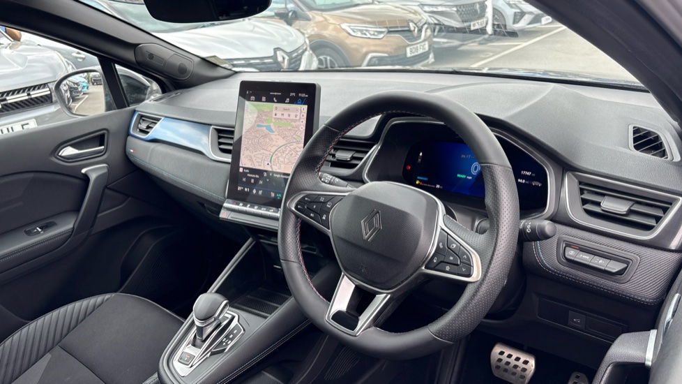 Renault Symbioz 1.6 E-Tech FHEV 145 Techno Esprit Alpine 5dr Auto Hybrid Estate - Image 11