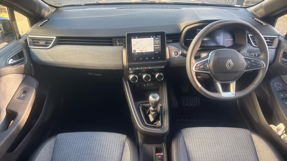 Renault Clio 1.0 TCe 90 Techno 5dr Petrol Hatchback - Image 10