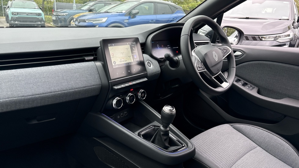 Renault Clio 1.0 TCe 90 Techno 5dr Petrol Hatchback - Image 9