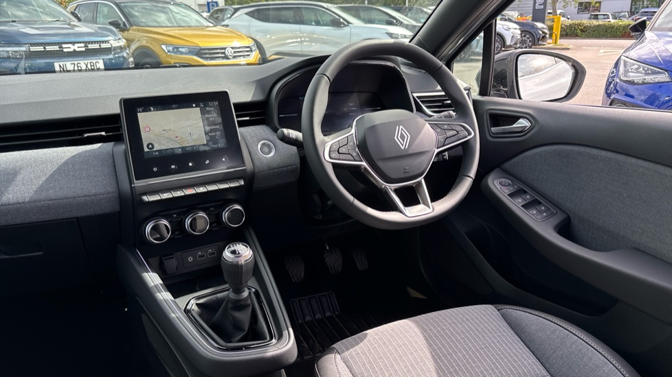 Renault Clio 1.0 TCe 90 Techno 5dr Petrol Hatchback - Image 9