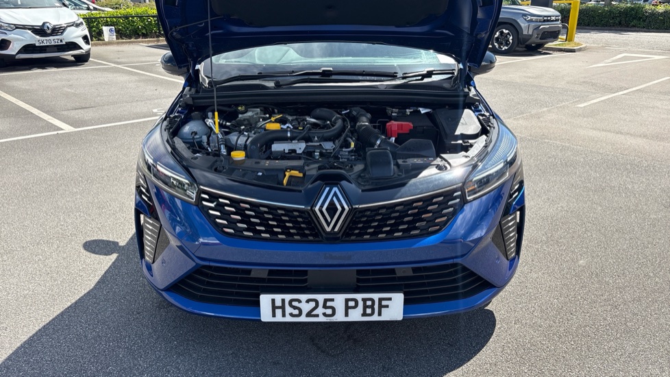 Renault Clio 1.0 TCe 90 Techno 5dr Petrol Hatchback - Image 8