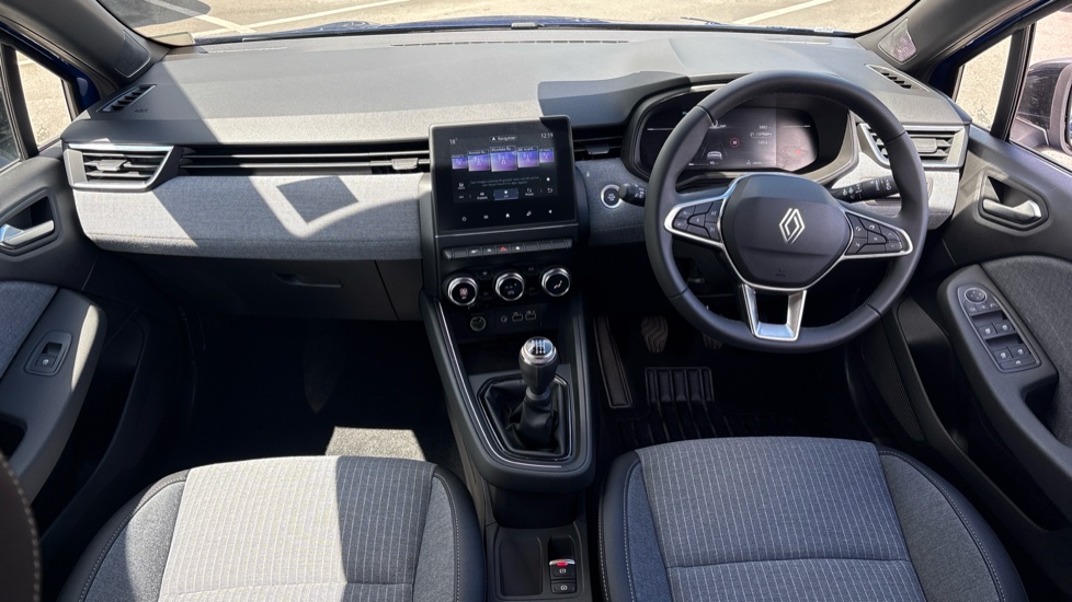 Renault Clio 1.0 TCe 90 Techno 5dr Petrol Hatchback - Image 10