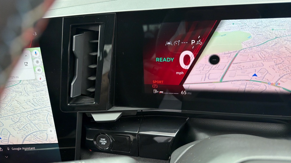 Renault Rafale E-Tech FHEV Iconic Esprit Alpine 5dr Auto 4C Hybrid Estate - Image 34