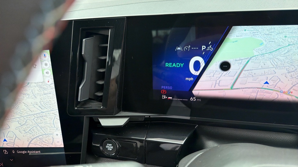 Renault Rafale E-Tech FHEV Iconic Esprit Alpine 5dr Auto 4C Hybrid Estate - Image 35