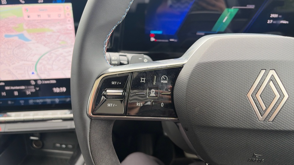 Renault Rafale E-Tech FHEV Iconic Esprit Alpine 5dr Auto 4C Hybrid Estate - Image 24