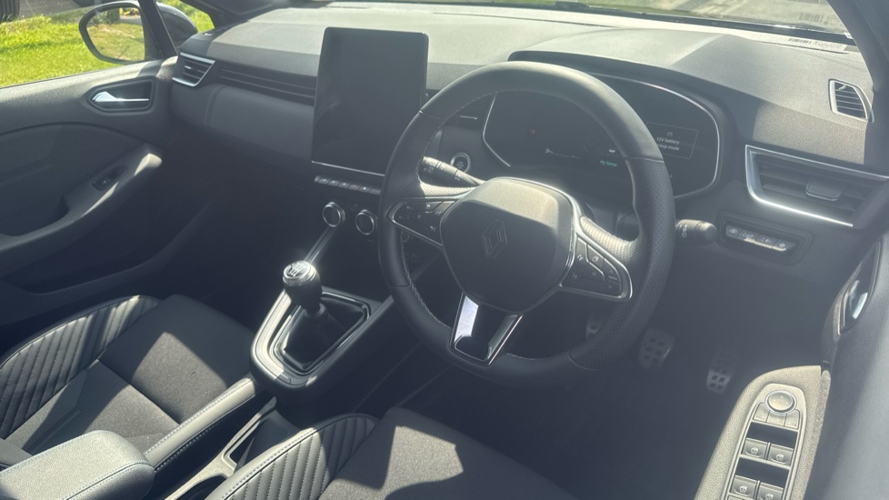Renault Clio 1.0 TCe 90 Esprit Alpine 5dr Petrol Hatchback - Image 11