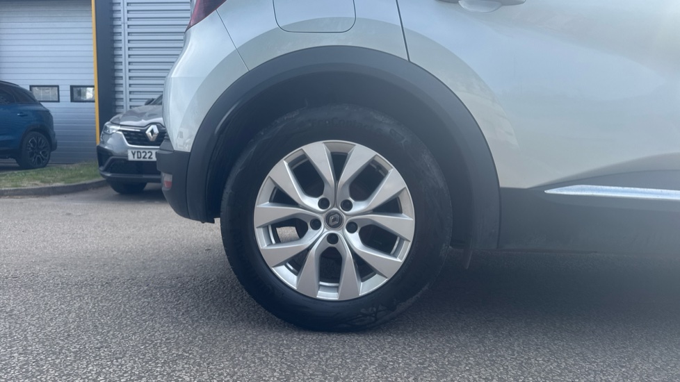 Renault Captur 1.0 TCE 100 Iconic 5dr Petrol Hatchback - Image 7