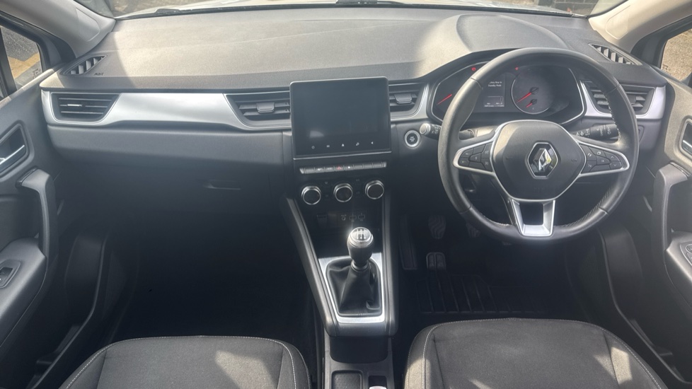 Renault Captur 1.0 TCE 100 Iconic 5dr Petrol Hatchback - Image 10