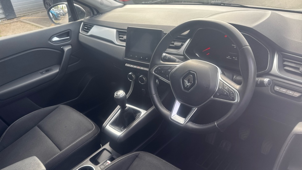 Renault Captur 1.0 TCE 100 Iconic 5dr Petrol Hatchback - Image 11