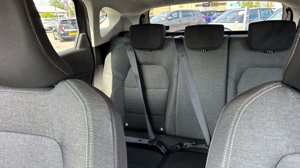 Renault Captur 1.0 TCE 100 Iconic 5dr Petrol Hatchback - Image 15