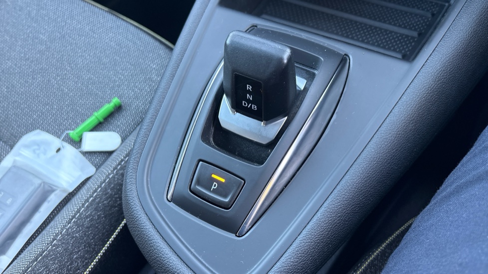 Renault Symbioz 1.8 E-Tech FHEV 160 Techno 5dr Auto Hybrid Estate - Image 31