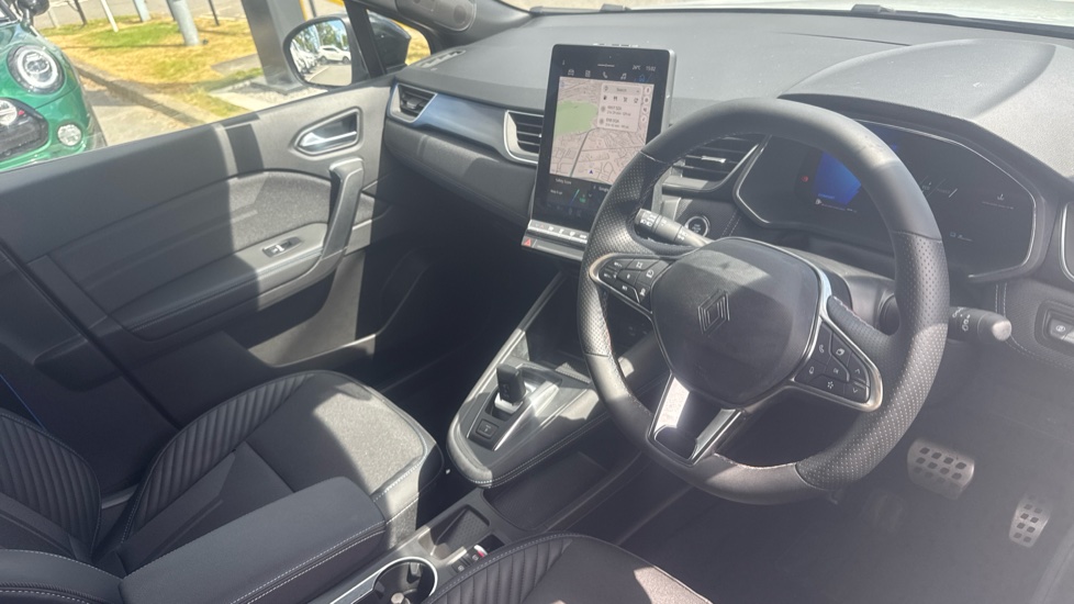 Renault Symbioz 1.8 E-Tech FHEV 160 Techno Esprit Alpine 5dr Auto Hybrid Estate - Image 11