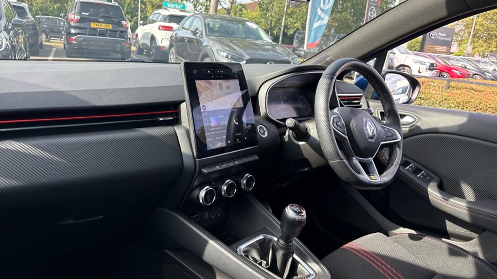 Renault Clio 1.0 TCe 100 RS Line 5dr Petrol Hatchback - Image 9