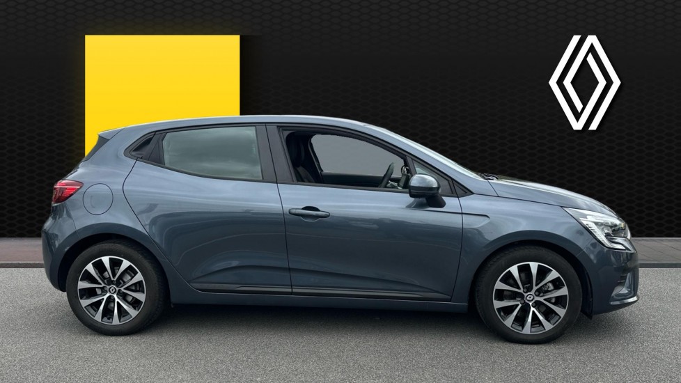 Renault Clio 1.6 E-TECH Hybrid 140 Iconic Edition 5dr Auto Hybrid Hatchback - Image 5