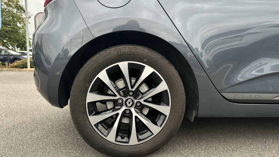 Renault Clio 1.6 E-TECH Hybrid 140 Iconic Edition 5dr Auto Hybrid Hatchback - Image 7