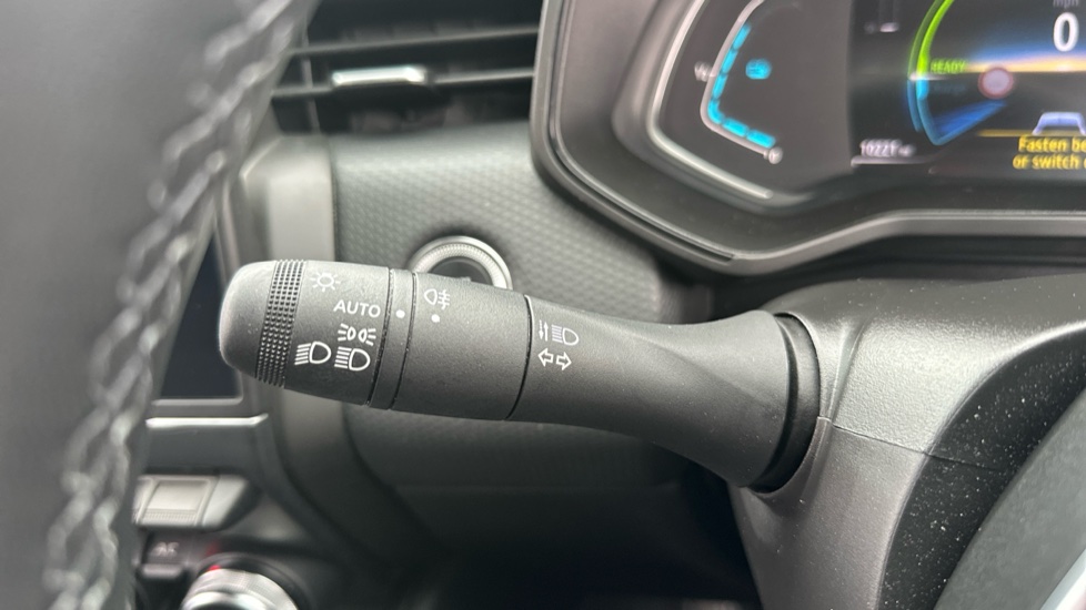 Renault Clio 1.6 E-TECH Hybrid 140 Iconic Edition 5dr Auto Hybrid Hatchback - Image 33