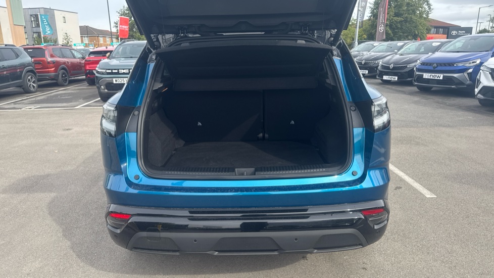 Renault Austral E-Tech Full Hybrid Techno Esprit Alpine 5dr Auto Hybrid Estate - Image 4