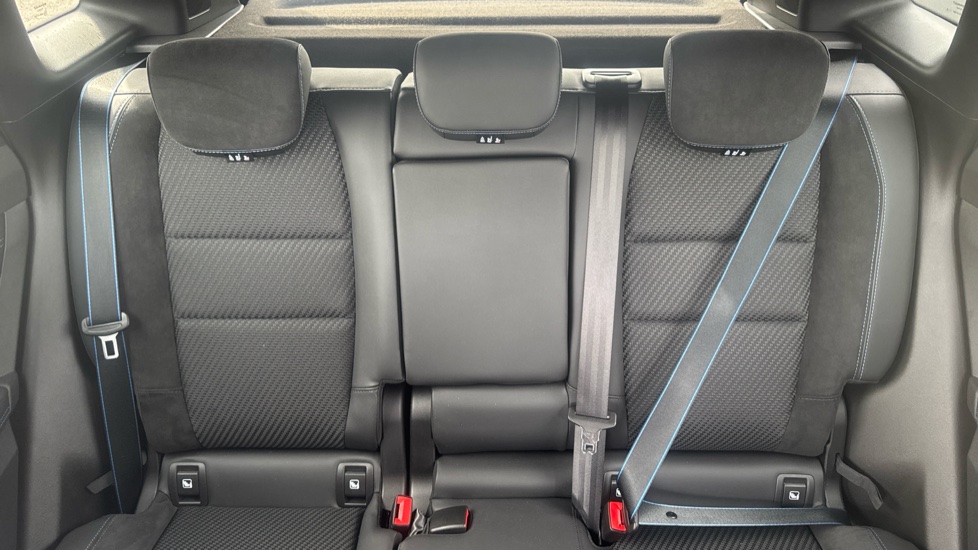 Renault Austral E-Tech Full Hybrid Techno Esprit Alpine 5dr Auto Hybrid Estate - Image 15