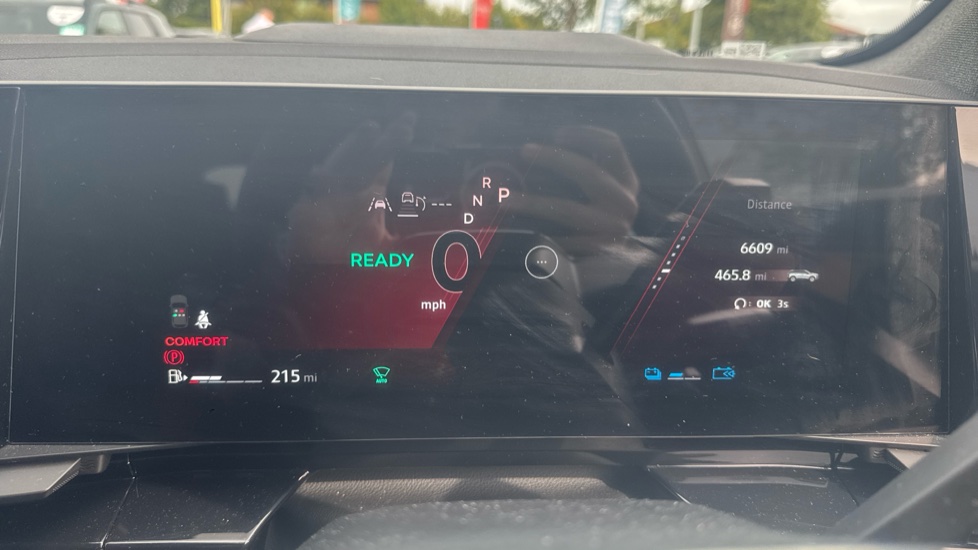 Renault Austral E-Tech Full Hybrid Techno Esprit Alpine 5dr Auto Hybrid Estate - Image 18