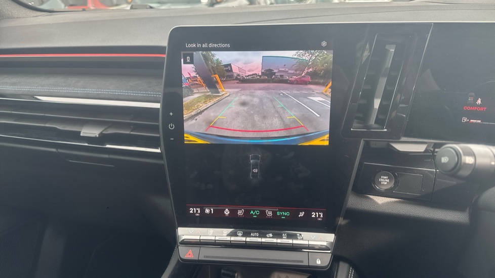 Renault Austral E-Tech Full Hybrid Techno Esprit Alpine 5dr Auto Hybrid Estate - Image 21