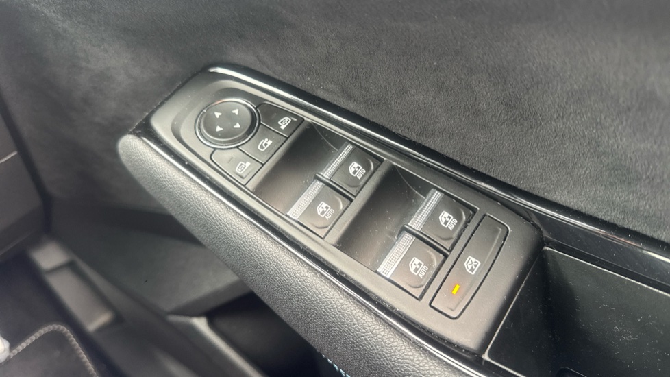 Renault Austral E-Tech Full Hybrid Techno Esprit Alpine 5dr Auto Hybrid Estate - Image 22
