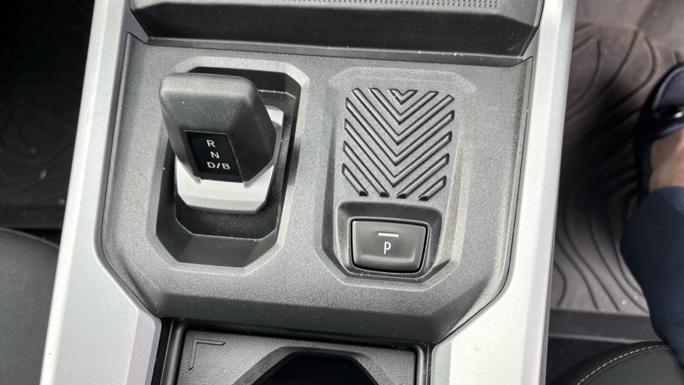 Dacia Bigster 1.8 Hybrid 155 Extreme 5dr Auto Hybrid Estate - Image 39