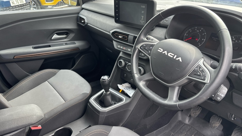 Dacia Sandero Stepway 1.0 TCe Extreme 5dr Petrol Hatchback - Image 11