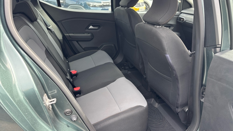 Dacia Sandero Stepway 1.0 TCe Extreme 5dr Petrol Hatchback - Image 16