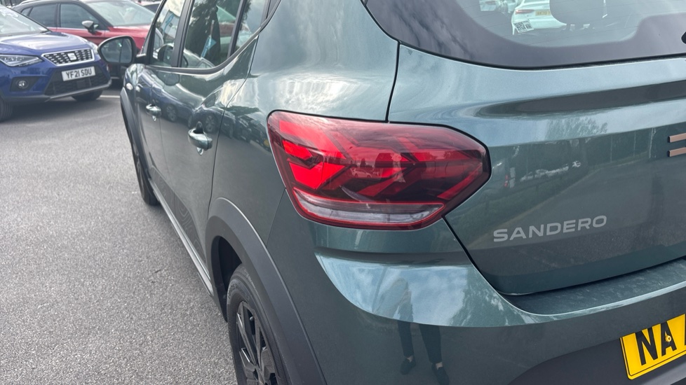 Dacia Sandero Stepway 1.0 TCe Extreme 5dr Petrol Hatchback - Image 28