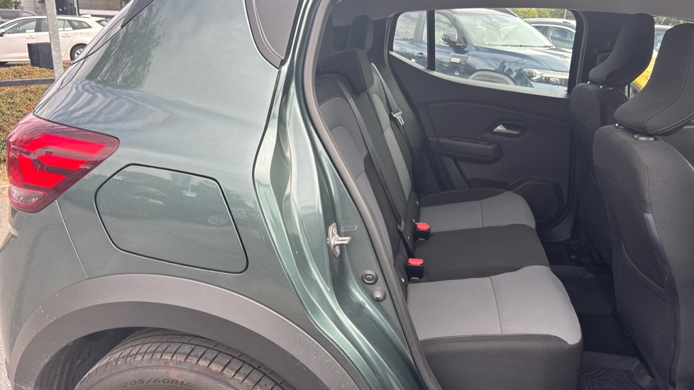 Dacia Sandero Stepway 1.0 TCe Extreme 5dr Petrol Hatchback - Image 30