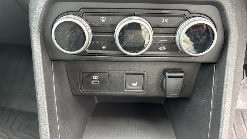Dacia Sandero Stepway 1.0 TCe Extreme 5dr Petrol Hatchback - Image 40