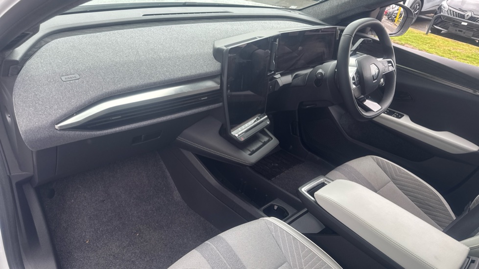 Renault Scenic E-Tech 160kW Iconic 87kWh Long Range 5dr Auto Electric Estate - Image 9