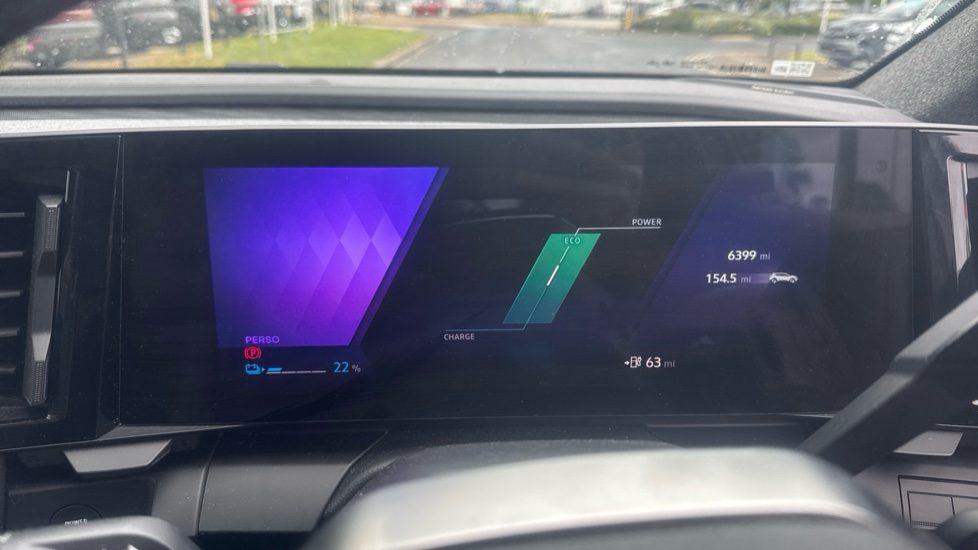 Renault Scenic E-Tech 160kW Iconic 87kWh Long Range 5dr Auto Electric Estate - Image 18