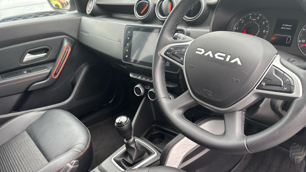 Dacia Duster 1.3 TCe 130 Extreme SE 5dr Petrol Estate - Image 14