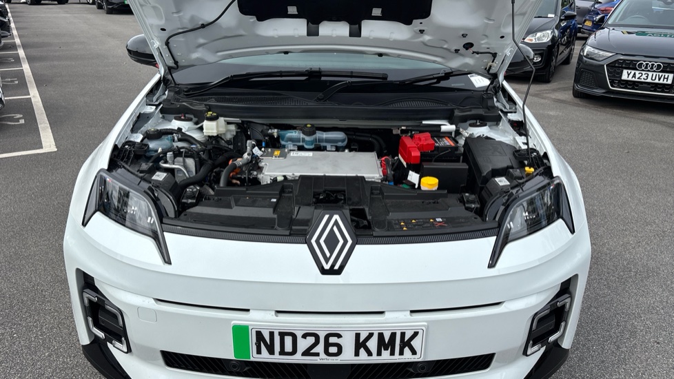 Renault 5 110kW Iconic Five + Comfort Range 52kWh 5dr Auto Electric Hatchback - Image 8