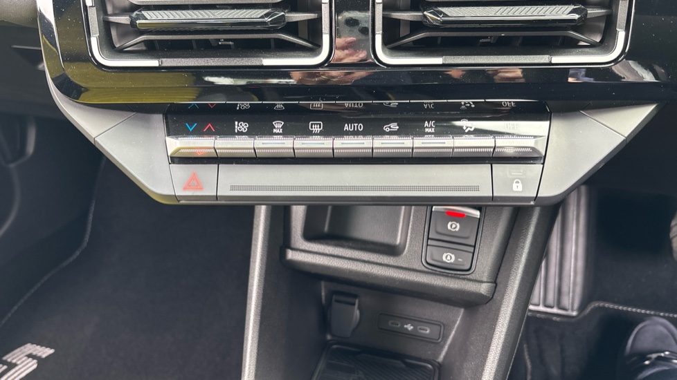 Renault 5 110kW Iconic Five + Comfort Range 52kWh 5dr Auto Electric Hatchback - Image 32