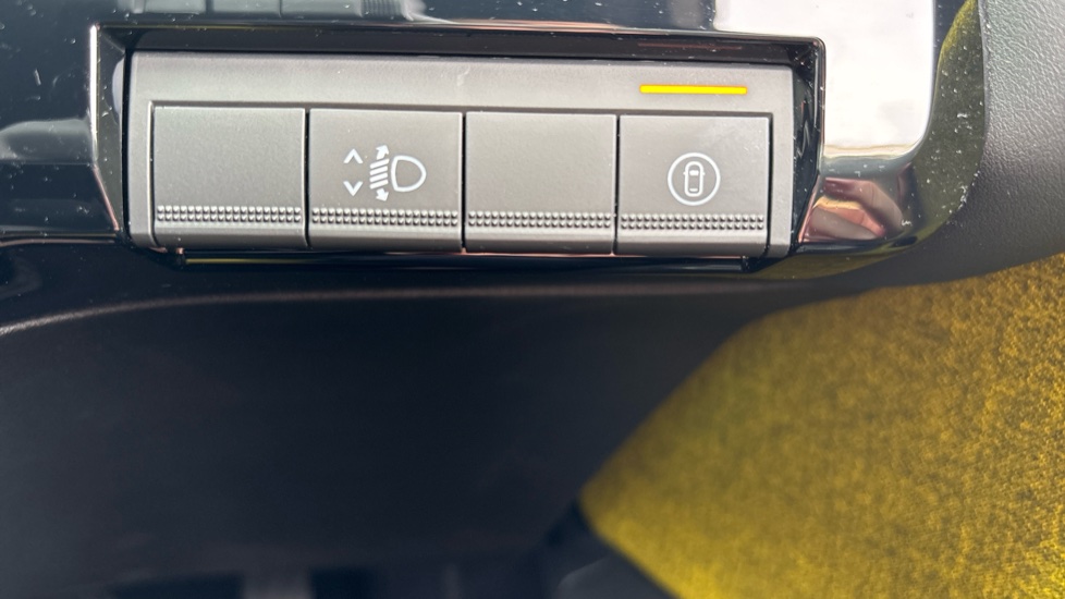 Renault 5 110kW Iconic Five + Comfort Range 52kWh 5dr Auto Electric Hatchback - Image 35