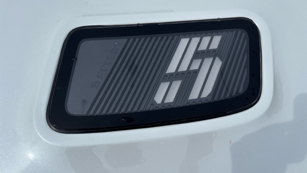 Renault 5 110kW Iconic Five + Comfort Range 52kWh 5dr Auto Electric Hatchback - Image 39