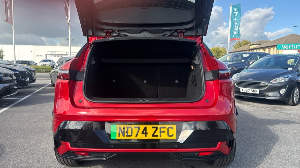 Renault Megane E-Tech EV60 160kW Techno Comfort Range 60kWh 5dr Auto Electric Hatchback - Image 4