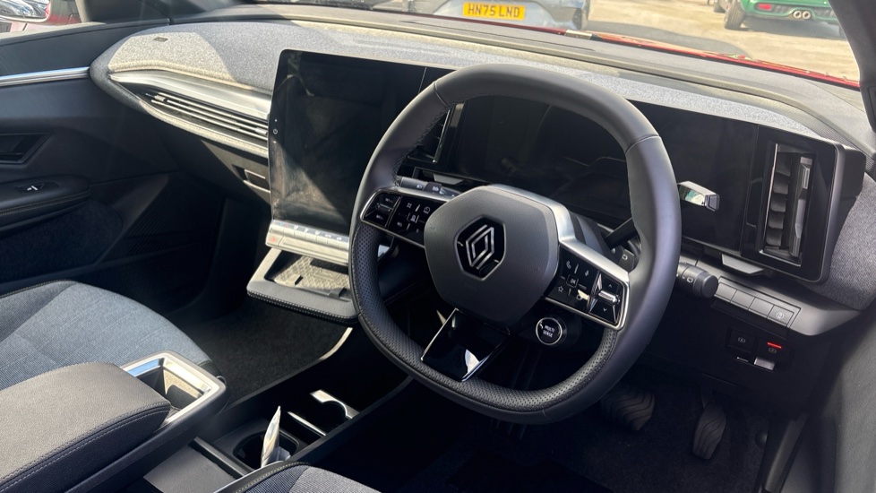 Renault Megane E-Tech EV60 160kW Techno Comfort Range 60kWh 5dr Auto Electric Hatchback - Image 11